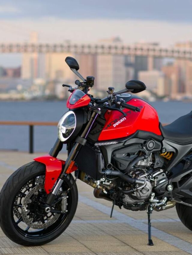 Best Sports Bike Under 15,00,000