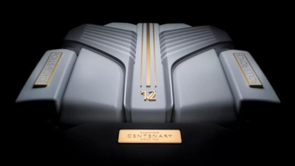 Rolls-Royce Phantom Centenary Engine and Performance 