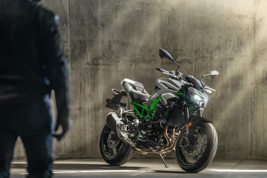 Kawasaki Z900 2025 - Price, Top Speed, and Features