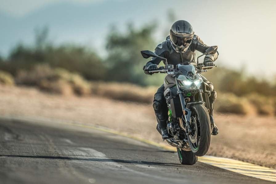 Kawasaki Z900 2025 - Price, Top Speed, and Features