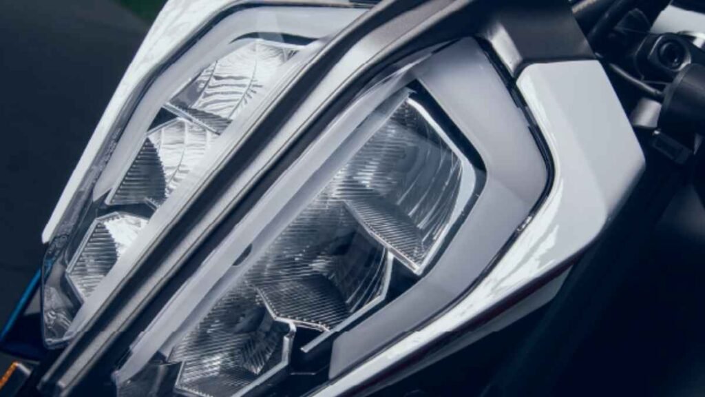 KTM 160 Duke TFT Display Launch Date, Top Features