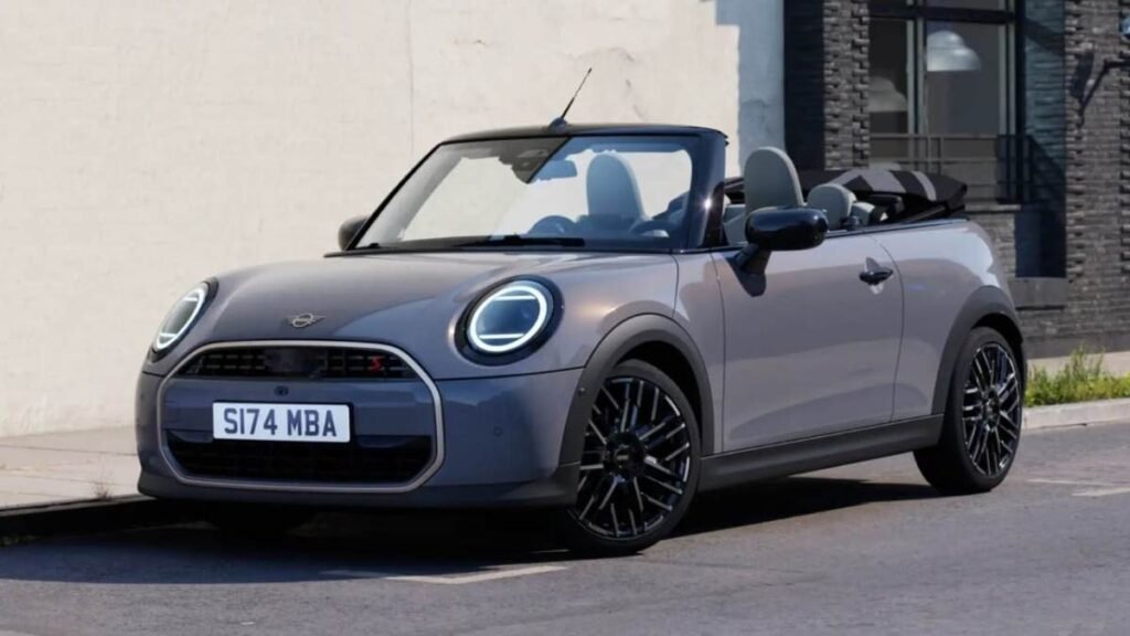 Mini Cooper Convertible Price India, Top Speed, Mileage