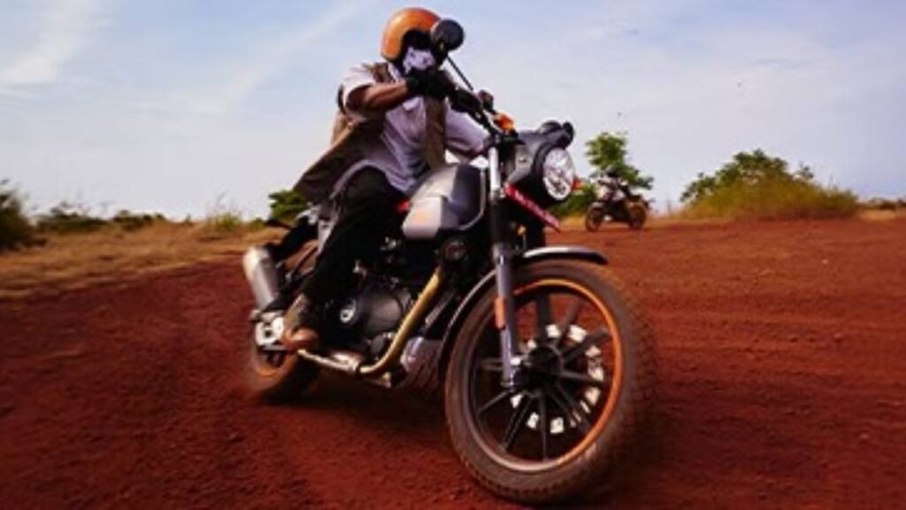 Royal Enfield Scram 440 Price, Mileage, Top Speed