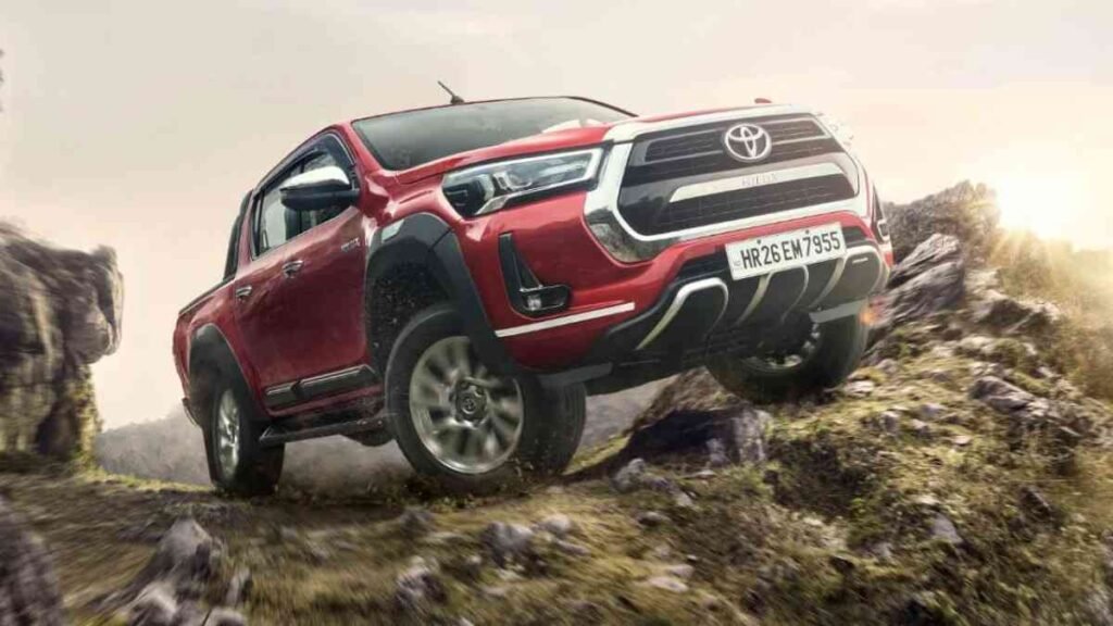Toyota Hilux Price in India, Interior, Mileage