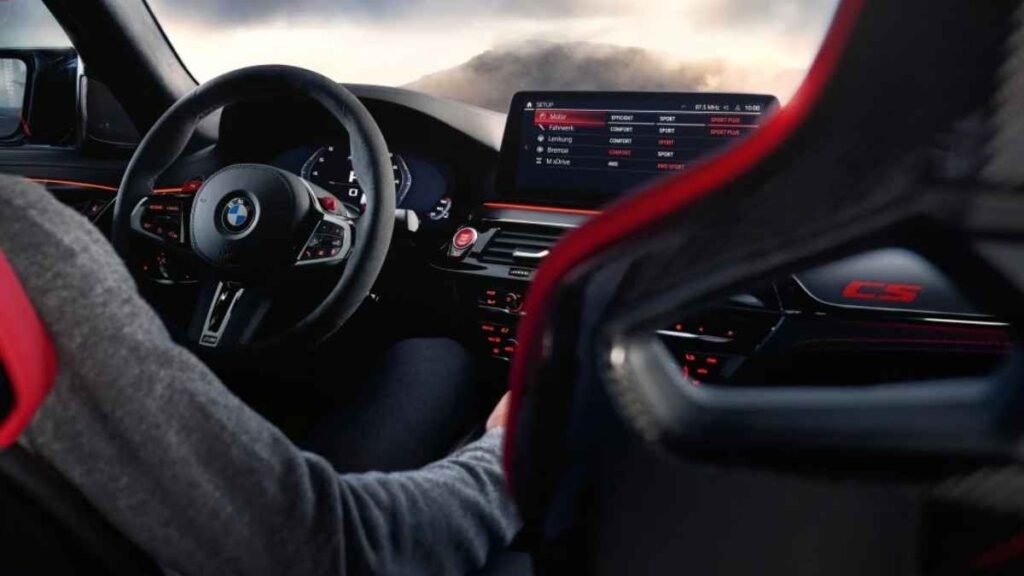 BMW M5 CS Price in India, Engine, Interior, Top Speed
