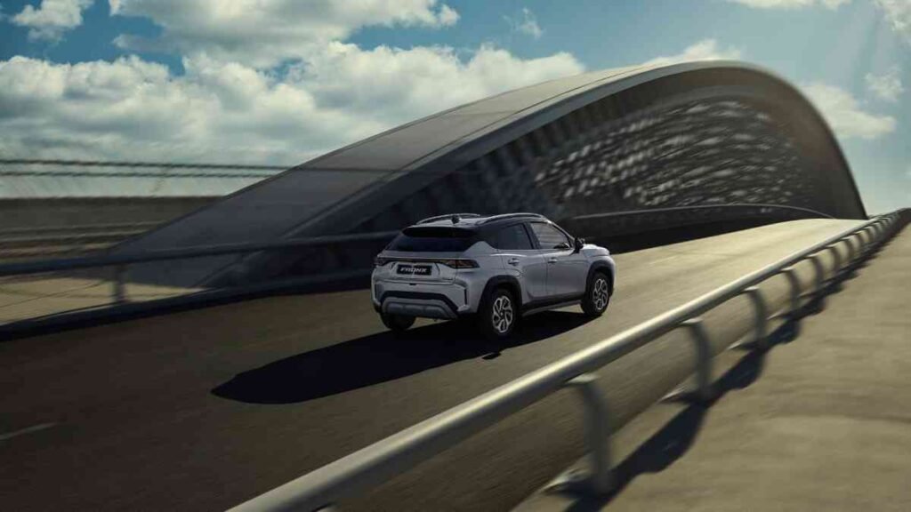 Maruti FRONX On Road Price, Mileage, Safety Rating