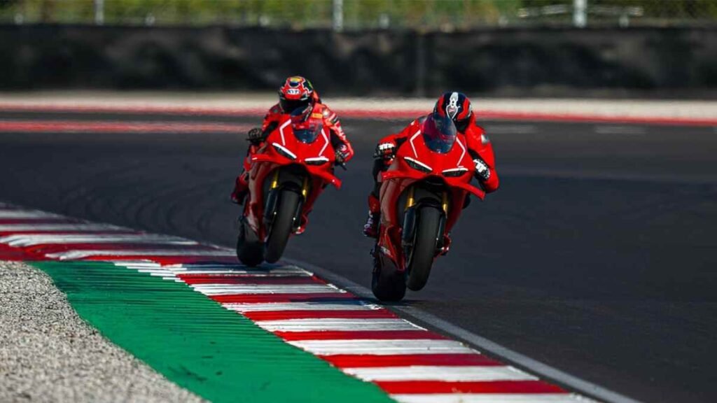 Ducati Panigale V4 R 2026, Specs, Price, On-Road Price
